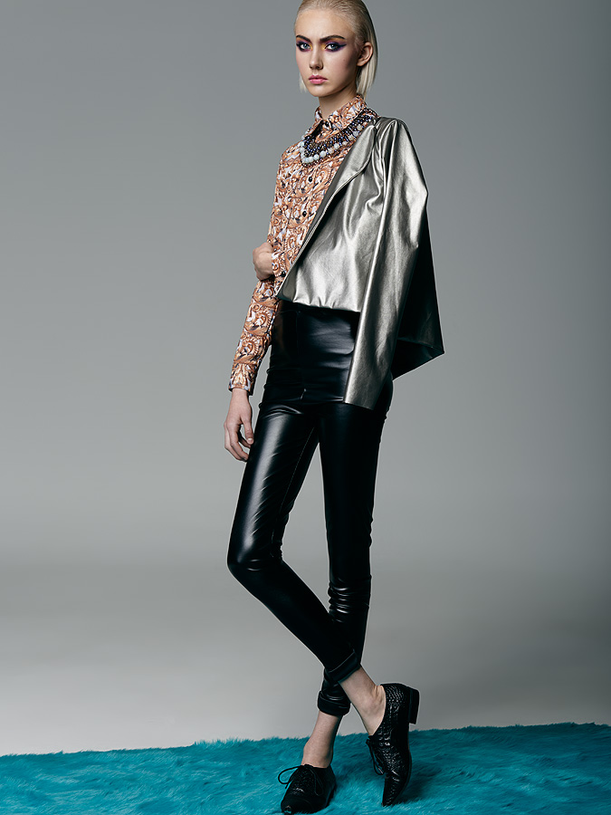 shirt - GUGU || Pakamera.pl
jacket - MYSARU || Dawanda
necklace - LEWANOWICZ
trousers - KLAUDYNA CERKIEWICZ FASHION || Dawanda
shoes - HIGH LFE WITH JEFFREY CAMPBELL