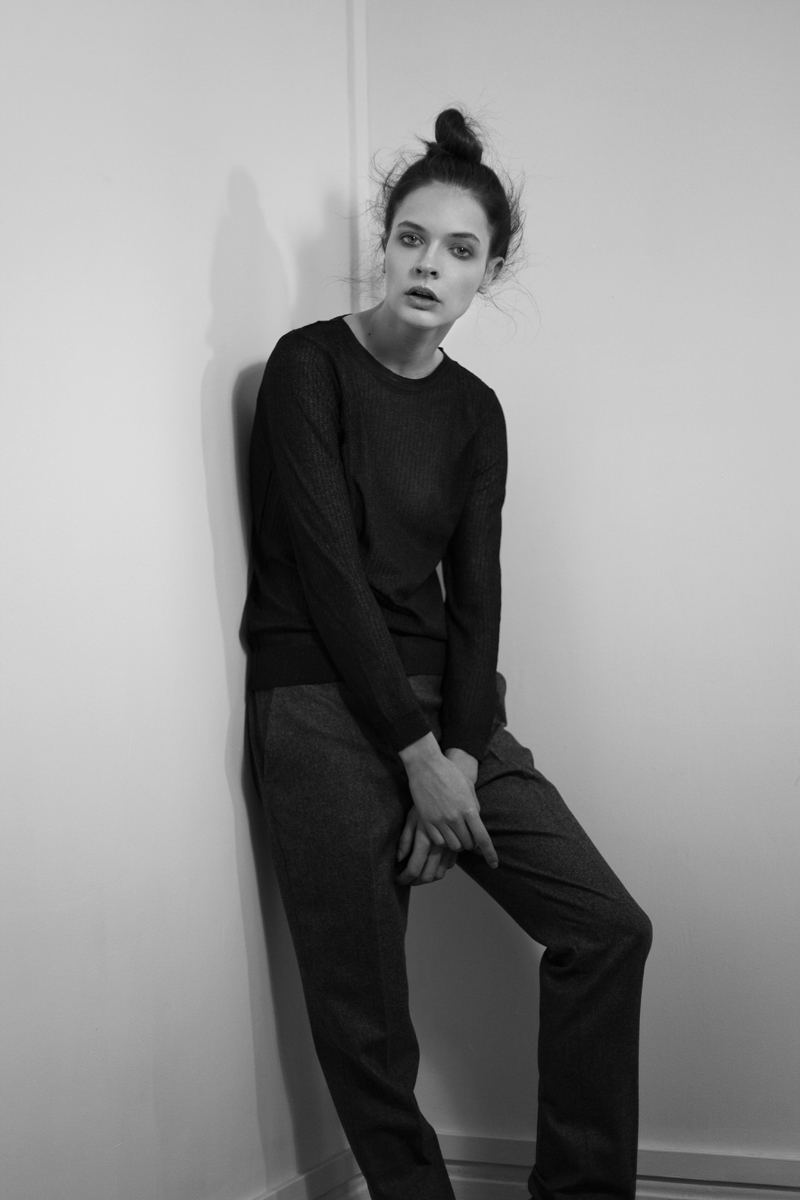 Top: Zara, pants: Harmony