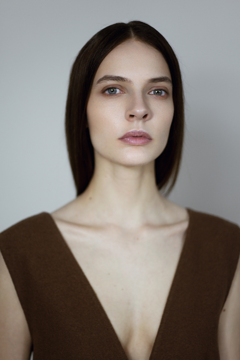 Top and pants: Zara, shoes: Asos