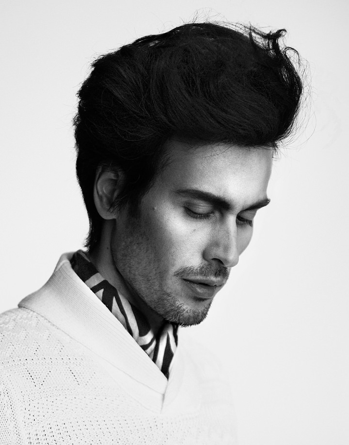 ASingleManNoLayout15_mini