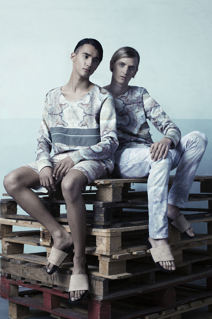 KURT (LEFT) Long sleeve print top : Jenevieve Lyons Printed shorts : Jenevieve Lyons Sandals : Merwe Mode GAVIN (RIGHT) Long sleeve print top : jenevieve Lyons Print trousers : Jenevieve Lyons