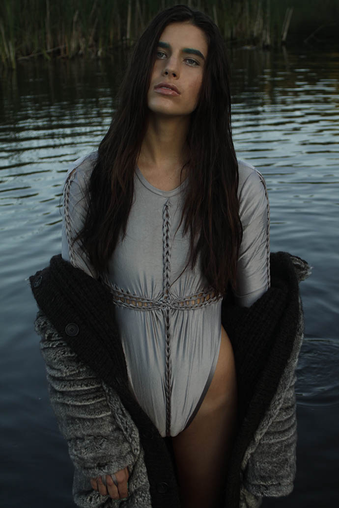 Cardigan: LEAF Oak Coat, Bathingsuit: Nico Sutor