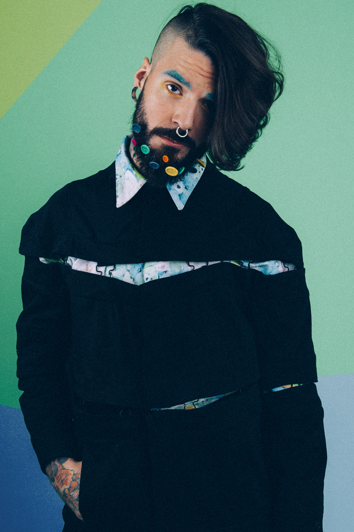 Shirt: Krizia Robustella