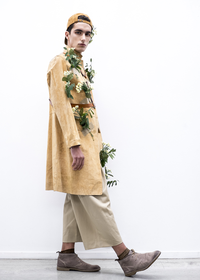 Trousers -COS Coat - A Outra Face da Lua Shoes - zara Haréns- Não só Roupa Hat -Zara