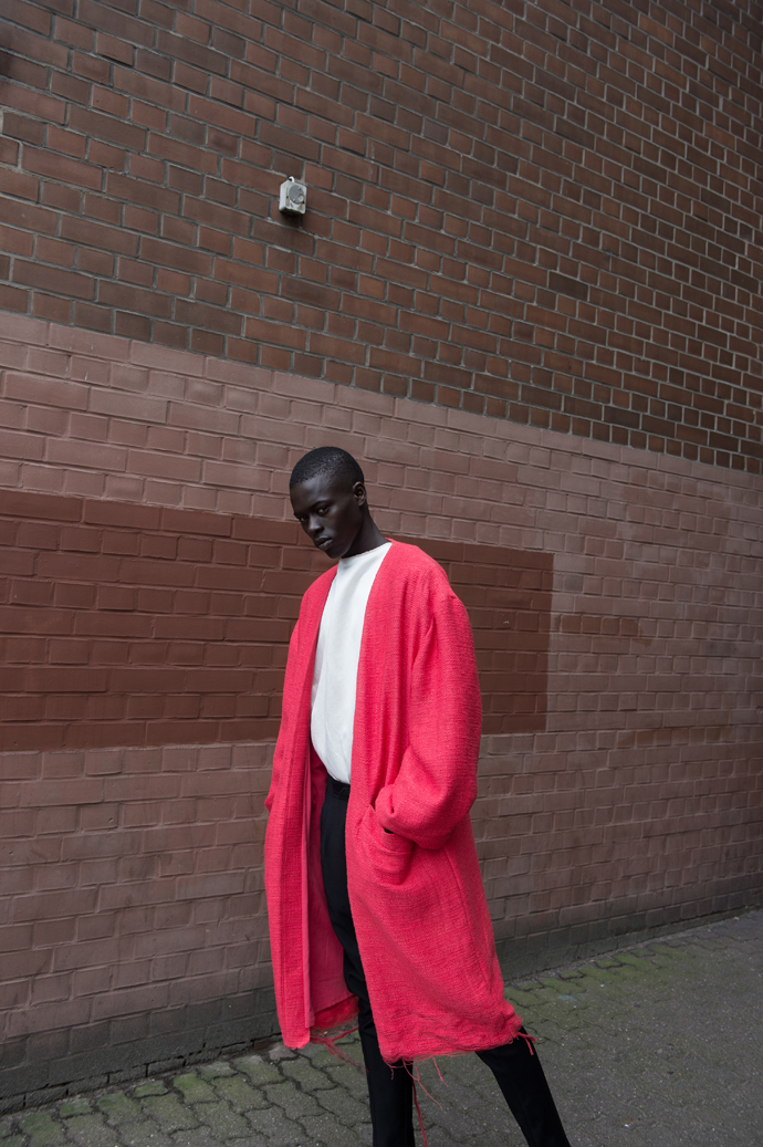 Coat and shirt: STELLA LAVINIA, pants: TIGHA