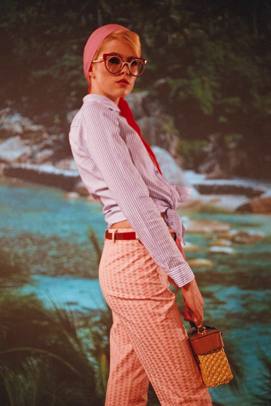 Eyewear – Fendi Belt S.Oliver Pants Penny Black Shirt – U.S. Polo Assn. Handbag – Michael Kors Shoes – Hogl