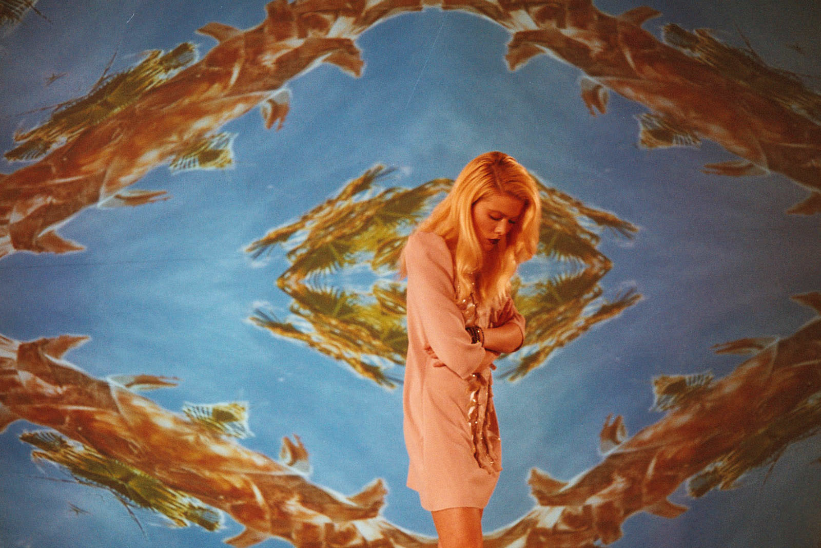 Lyubomir Ignatov - Psychedelic Fashion with 30 years old film (9)_mini